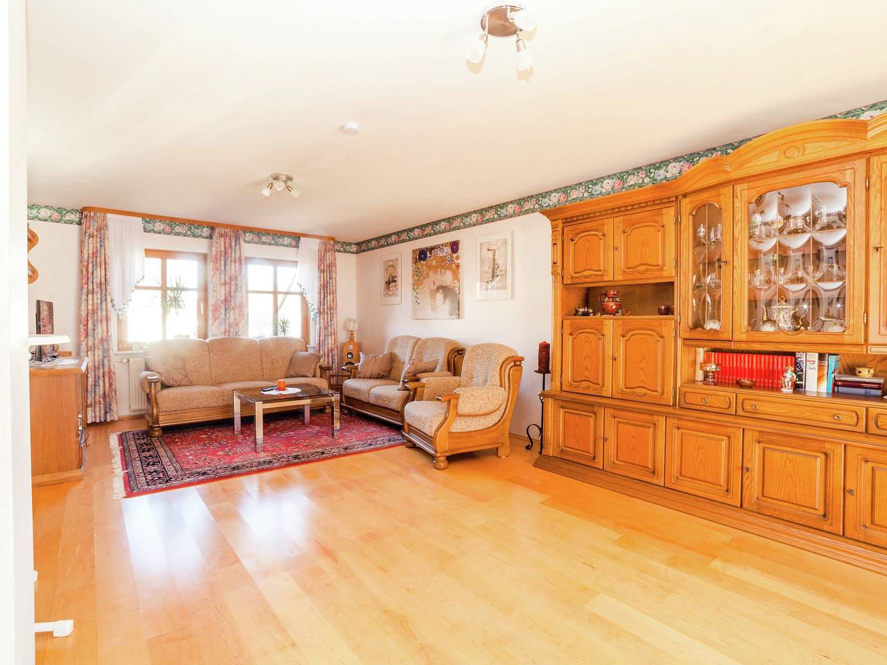 Ganze Wohnung, Wohnung in Densberg nahe Kellerwald in Jesberg, Schwalm-Eder-Kreis