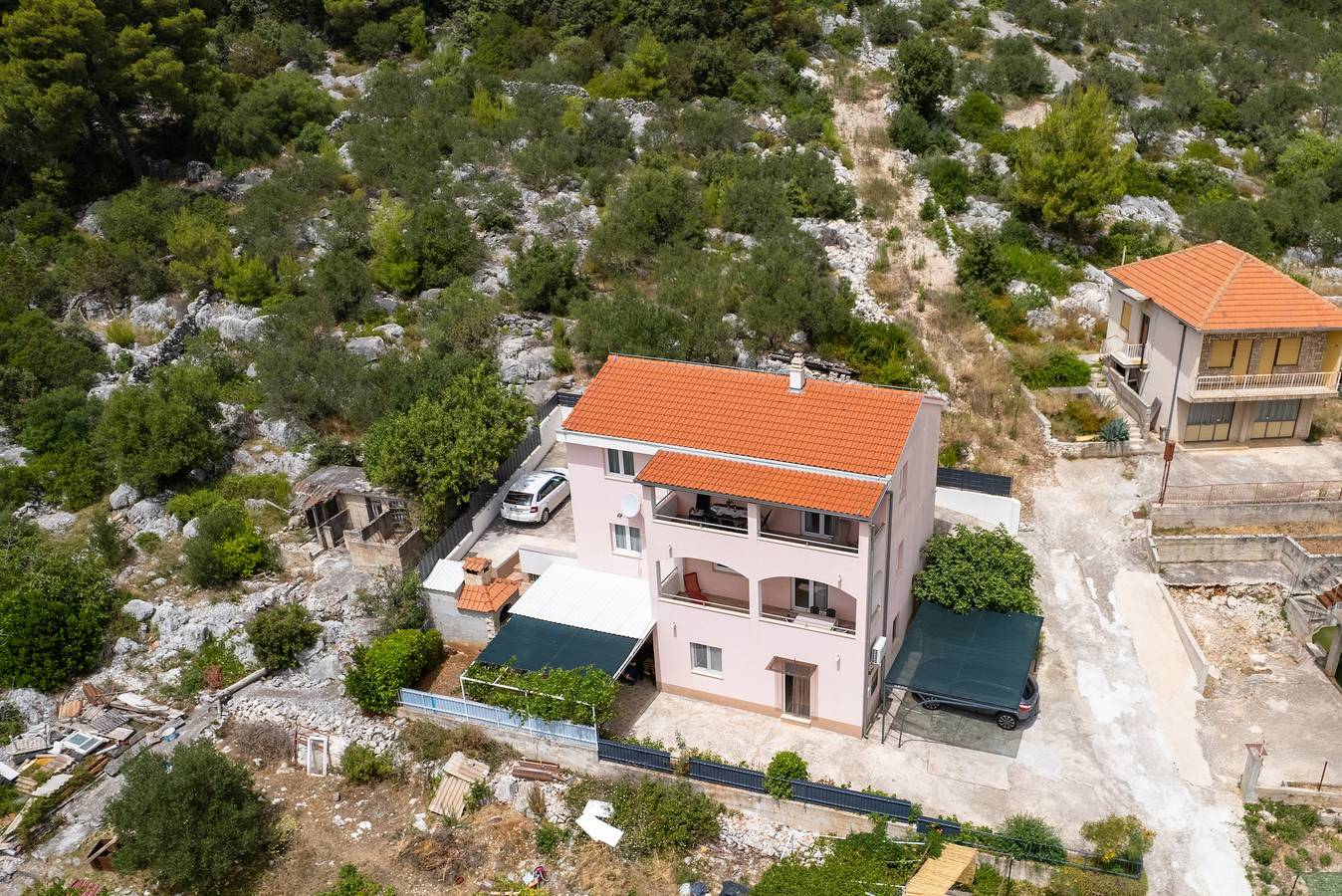 Cijeli apartman, Dvosobni apartman s terasom i pogledom na more Poljica, Trogir A-11103-b in Poljica, Splitsko-dalmatinska županija