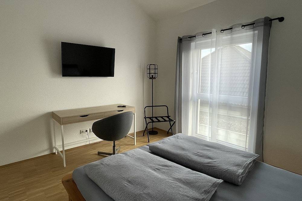 Ganze Wohnung, Moderne Ferienwohnung \"Industrial Style\" mit Terrasse + nahegelegenen Spielplatz in Parthenstein, Leipzig und Umgebung