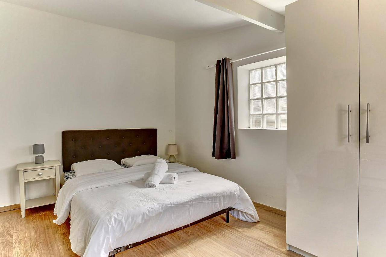 Appartement entier, Three-Bedroom Apartment in Montigny-le-Bretonneux, Yvelines