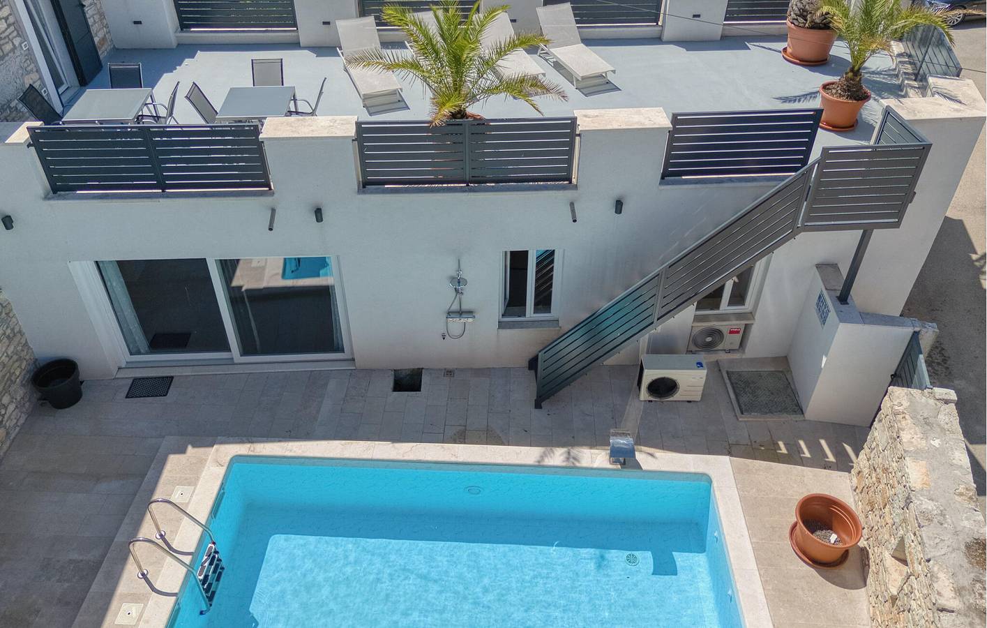 Geräumige 200 m² große Wohnung mit Pool und Terrasse, 2 km vom Stadtzentrum von Kanfanar entfernt in Maružini, Zentralistrien