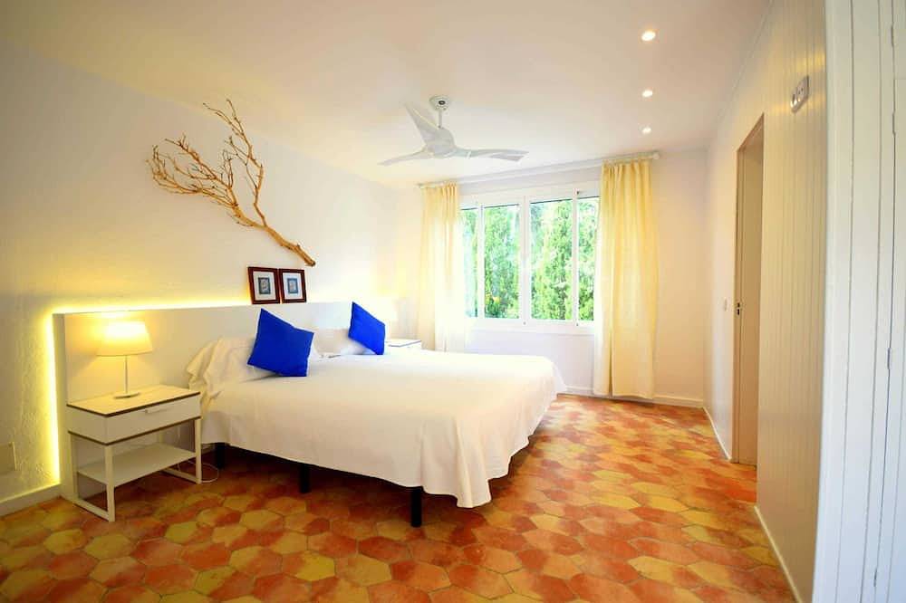 Entire apartment, 44327 Villa Cala Padri - 44327 Villa Cala Padri in Cala Provençal, Capdepera