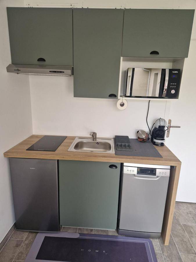 Gîte pour 4 personnes, avec Terrasse et Vue à Mées