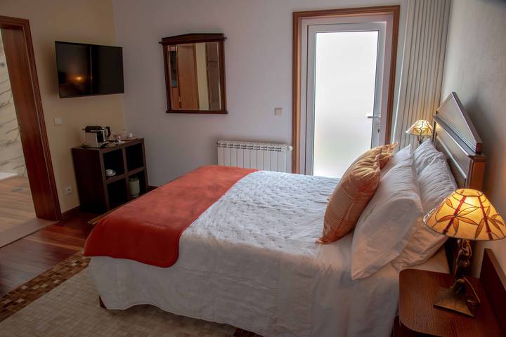 Casa de férias para 2 pessoas, com piscina infantil e jardim em Distrito de Bragança