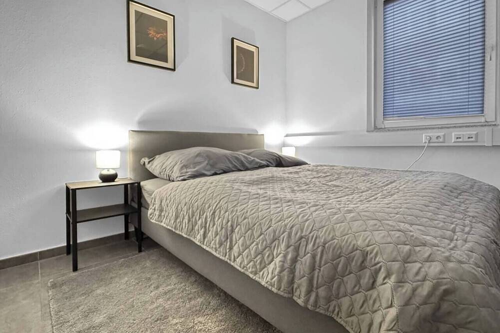 Ganze Wohnung, Comfortable Group Loft in the Heart of Stuttgart for 17 in Stuttgart, Stuttgart Region