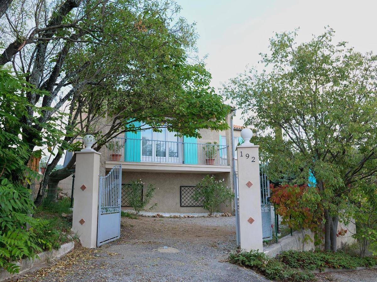 Four-Bedroom House in Manosque, Parc naturel régional du Luberon