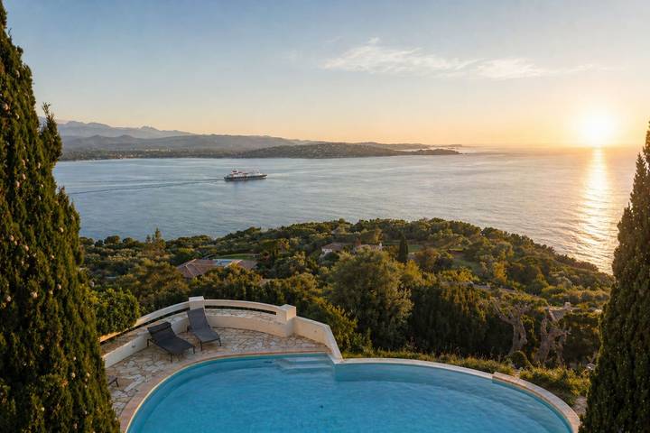 Ferienhaus für 13 Personen, mit Balkon und Terrasse sowie Garten und Pool in Porto-Vecchio
