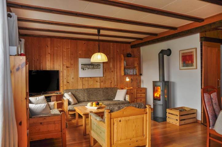 Gîte pour 5 personnes, avec sauna ainsi que jacuzzi et jardin dans Le saut du Doubs - 3