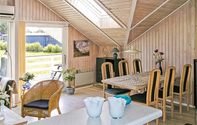 Ferienhaus für 8 Personen, mit Whirlpool und Terrasse sowie Sauna in St. Sjørup - 4