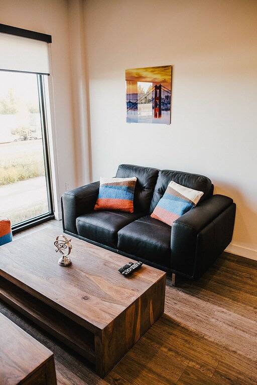 Vacation rental for 2 people, with pets in Winnipeg