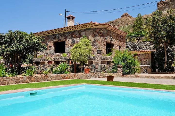Cottage for 5 people, with pool and garden - 1