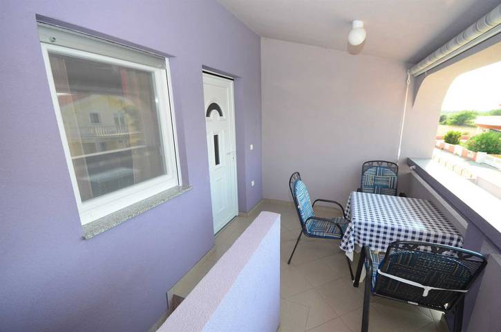 Ferienwohnung für 3 Personen, mit Balkon und Balkon/Terrasse auf Vir - 2