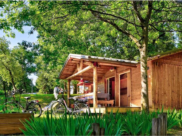 Chalet pour 4 personnes, avec piscine et terrasse