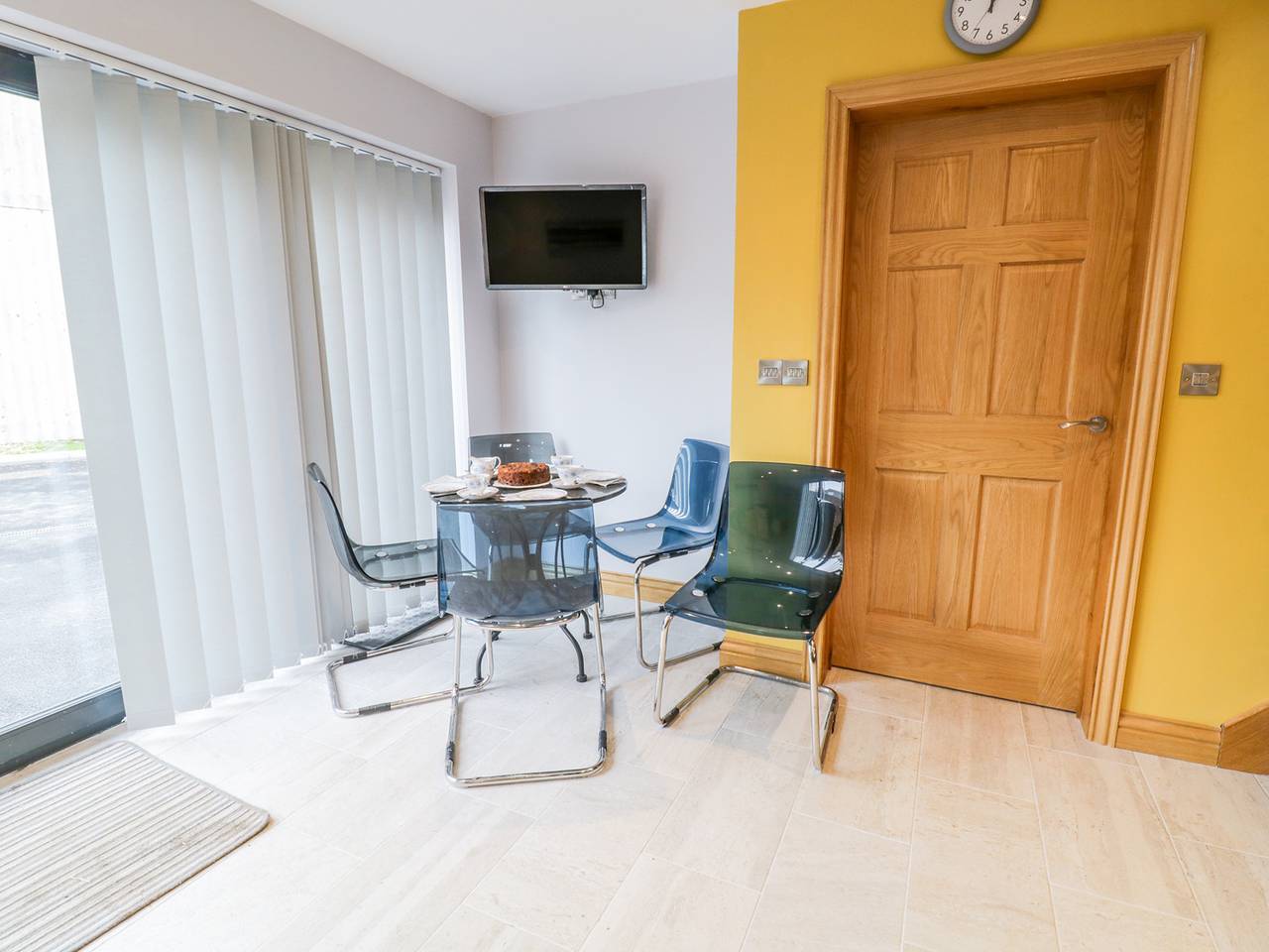 7evern @ Porth Farm in Powys