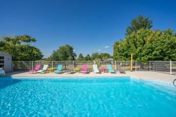 Location De Vacances pour 4 Personnes dans Saint-Seurin-de-Palenne, Région de Jonzac, Photo 4
