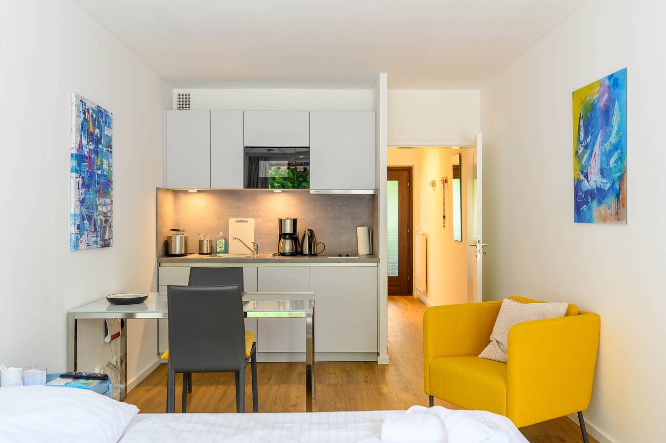 Ganze Ferienwohnung, Silbermöwe in Kieler Förde, Kiel