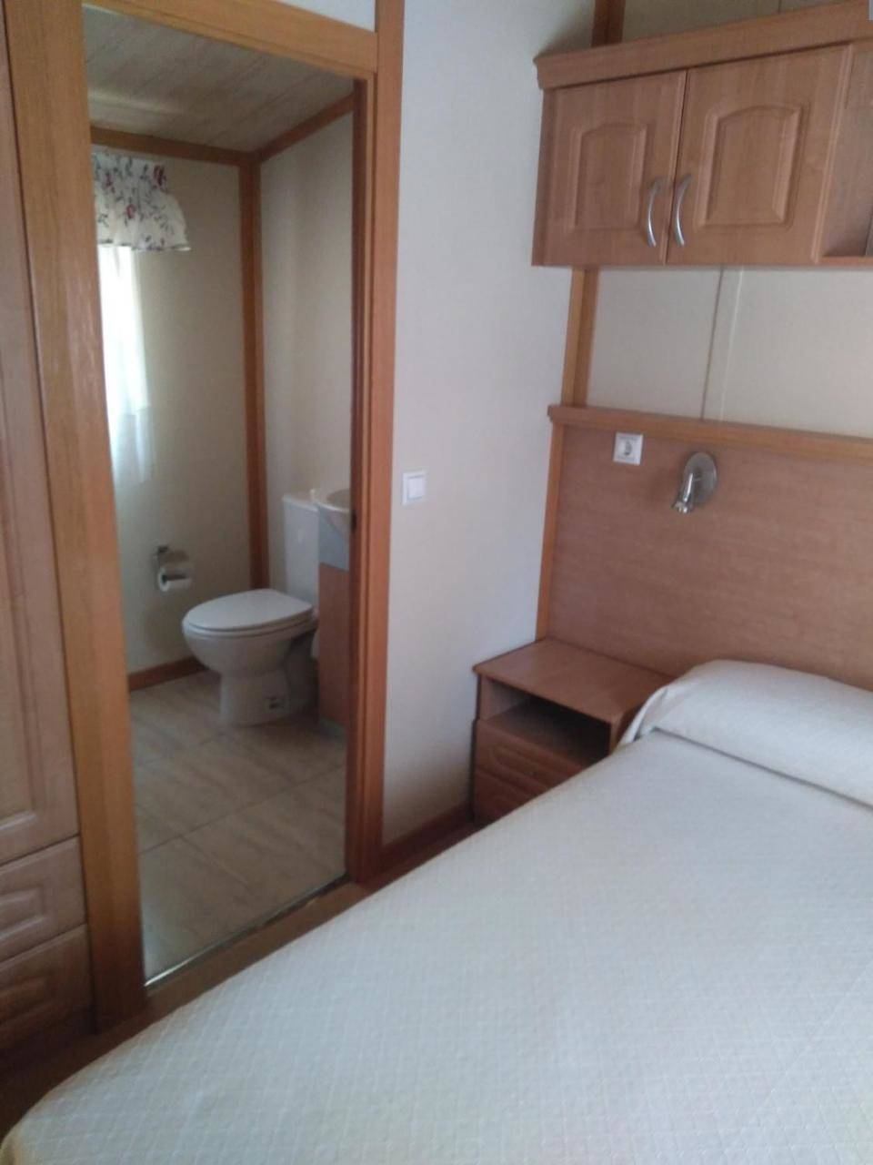 Camping Fuentes Blancas in Burgos, Burgos Provinz