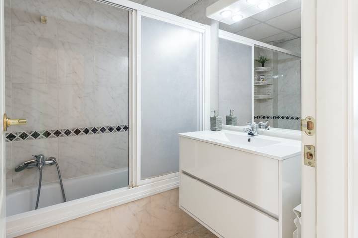 Casa de vacaciones para 8 personas, con Balcón/Terraza y Terraza además de Jardín y Piscina en Torredembarra