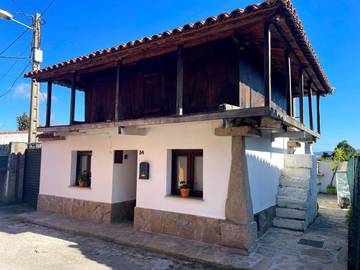 Gîte pour 2 personnes, avec terrasse et vue à Avilés
