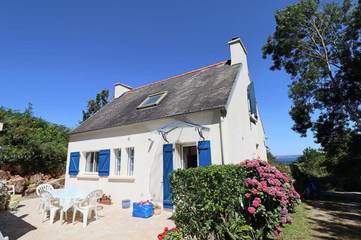 Gîte pour 4 personnes, avec jardin et terrasse à Beuzec-Cap-Sizun
