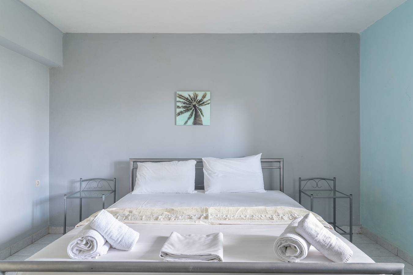 Geheel appartement, Appartement 'Begane Grond 14' met privéterras, draadloos internet en airconditioning in Nikiana, Alexandros