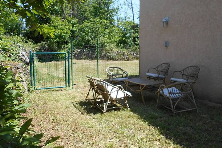 Villa pour 4 personnes, avec balcon et jardin, animaux acceptés