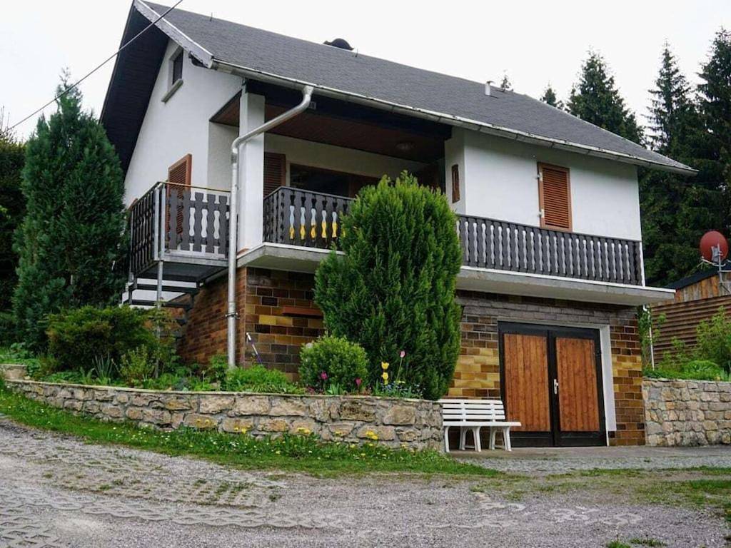 Holiday home in Gießübel with Wi-Fi in Gießübel, Schleusegrund