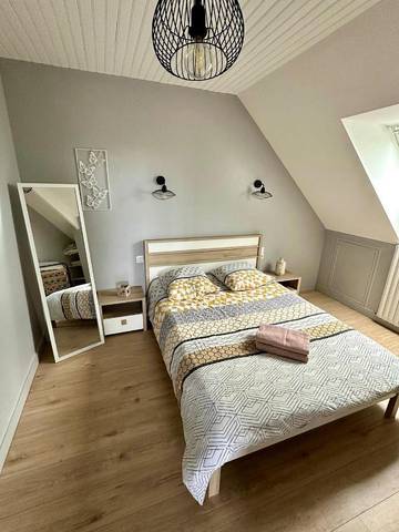 Gîte pour 9 personnes, avec jardin à Laigné-en-Belin