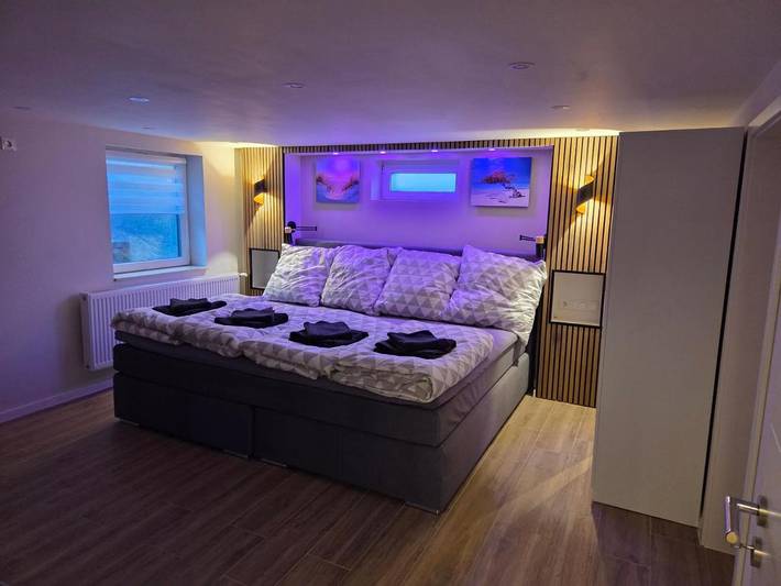 Gîte pour 5 personnes, avec Jacuzzi et Sauna à Kerpen