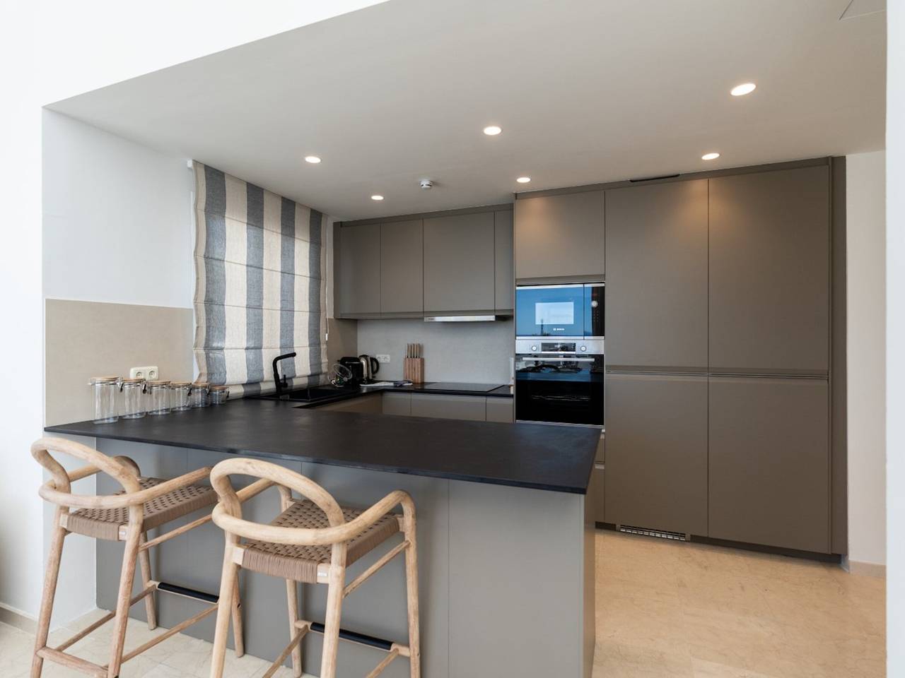 Ganze Wohnung, Modernes Penthouse mit Kristall-Lagune Zugang, 3 Schlafzimmer, für 6 Personen in Alcazaba Lagoon, Casares