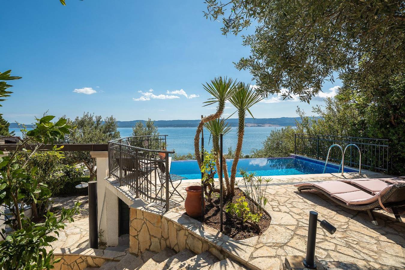 Ferienhaus für 12 Personen in Lokva Rogoznica, Dalmatien (Mitteldalmatien) in Lokva Rogoznica, Split-Dalmatien
