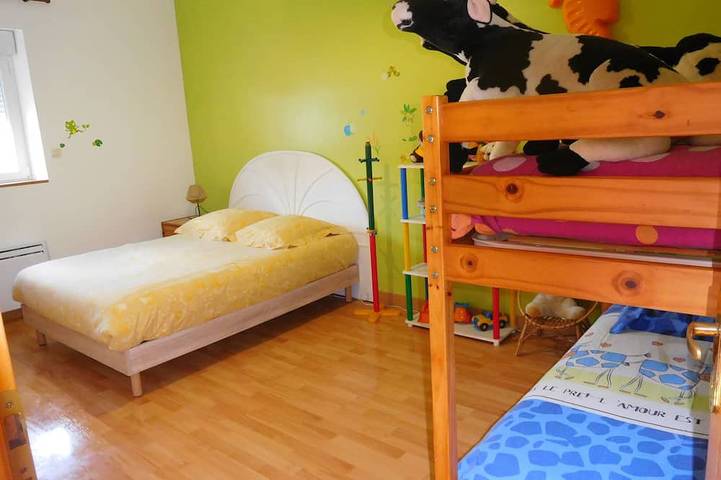 Gîte pour 8 personnes, avec jardin et terrasse à Ploumoguer - 4