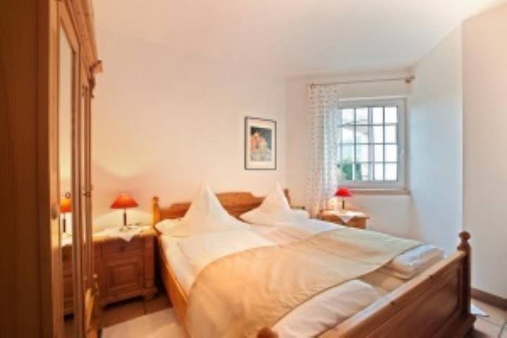 Ganze Ferienwohnung, 2-Bettwohnung, Rittersporn in Neef, Cochem-Zell