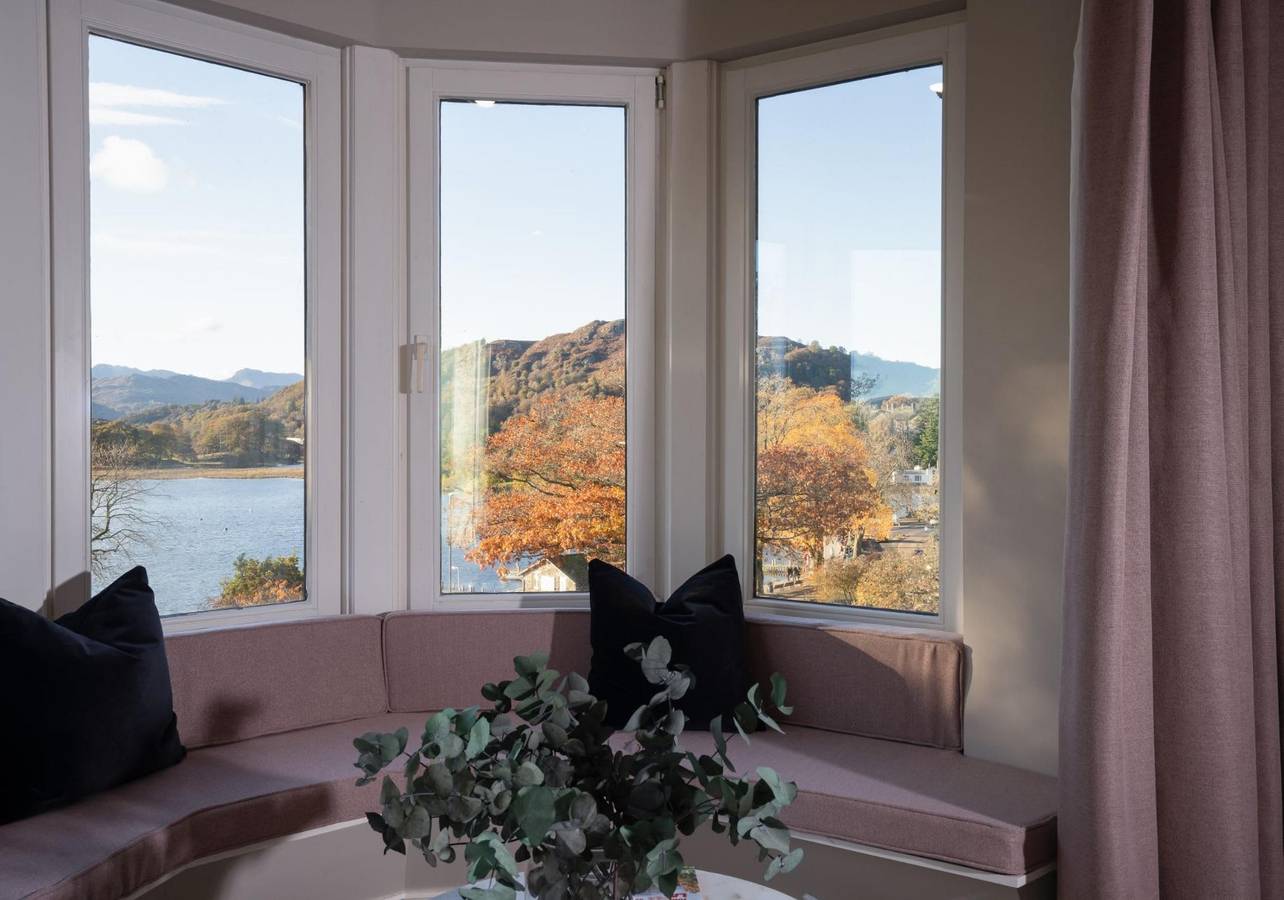 Entire apartment, Homes in the Sun Winner - Spacious - Lake Views in Ambleside, Lake District