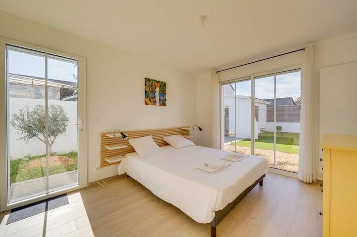 Location de vacances pour 6 personnes, avec jardin à Cenon - 4