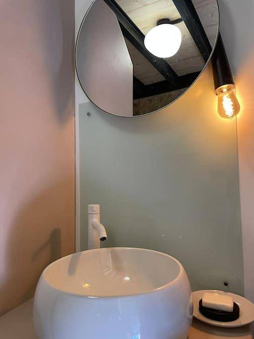 Appartement entier, One-Bedroom Apartment in Mornas, Vaucluse