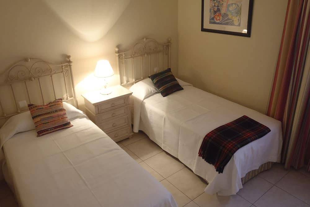 Ganze Wohnung, Luxus-Wohnung, Wifi, Leuchtturm und Strandblick, privater Pool in Solana Matorral, Pájara