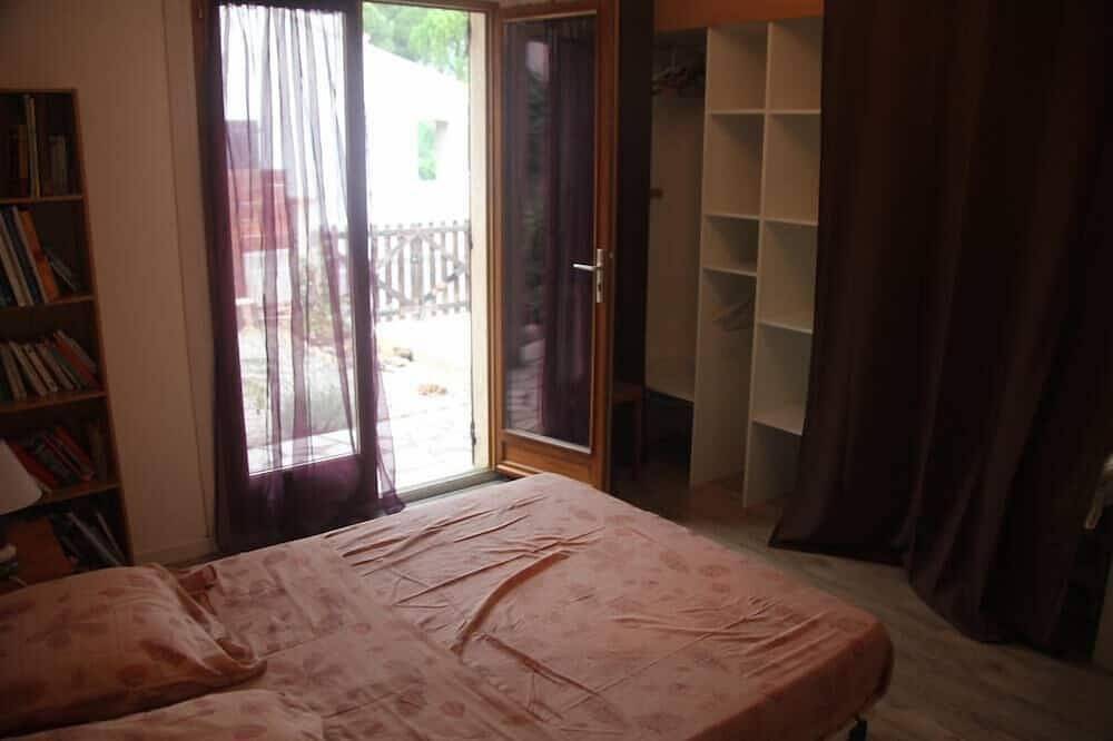 Pézenas / Maison avec jardin / piscine / tout proche centre-ville / calme / Wifi in Pézenas, Côte méditerranéenne (France)