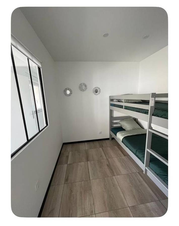Location de vacances pour 6 personnes, avec Jardin à Neuilly-le-Réal