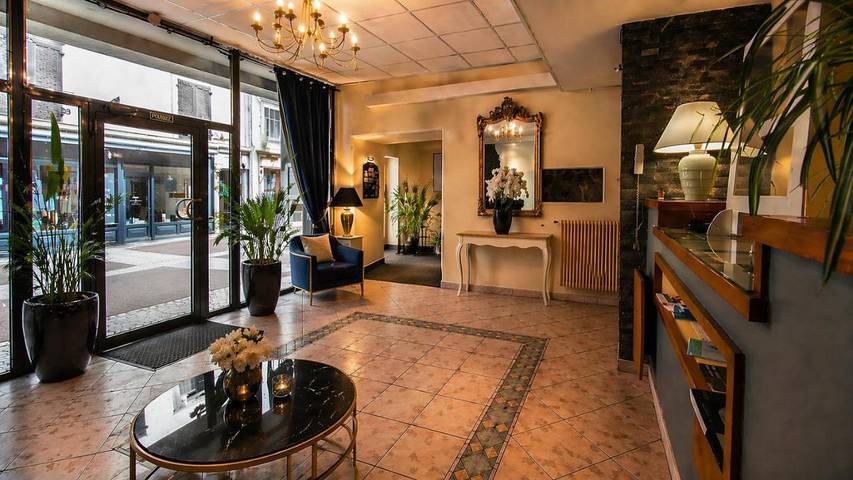 Hôtel pour 4 personnes, avec terrasse
