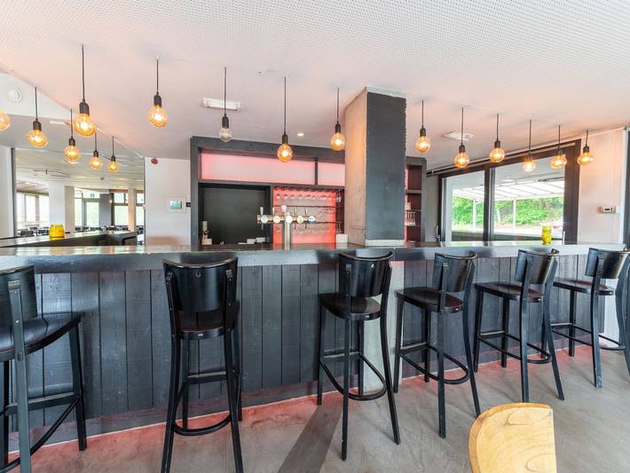 Location de vacances pour 73 personnes, avec jardin dans Petit-Han - 4