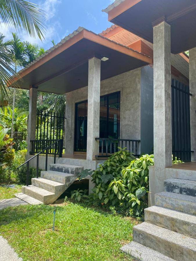 Hotell för 2 Personer, med pool samt balkong och bubbelpool och trädgård i Khao Lak