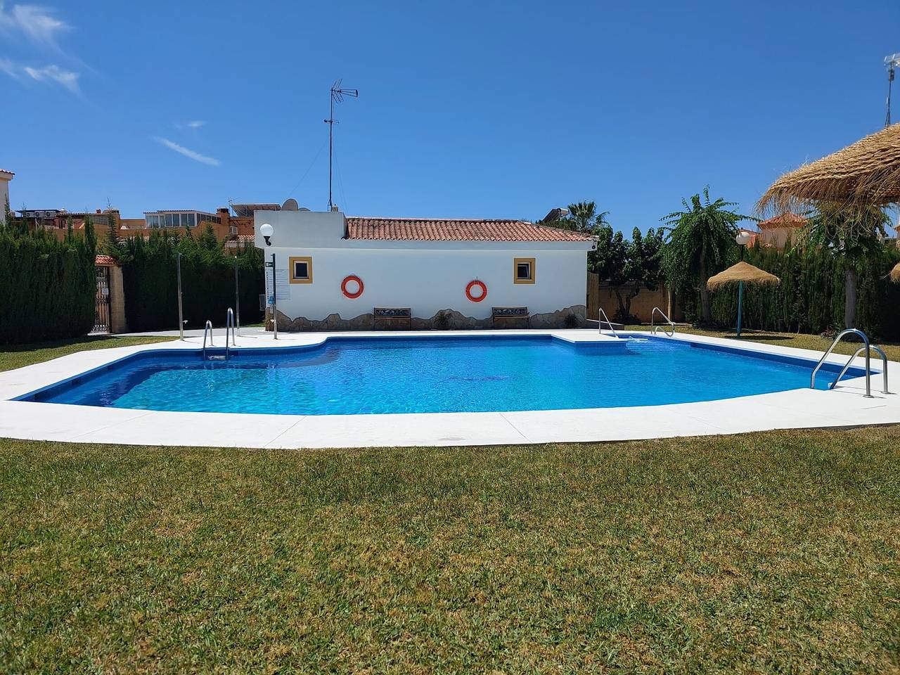 Holiday Home 'Brisa Del Mar' with Terrace, Garden & Wi-Fi in Vélez-Málaga, Costa del Sol