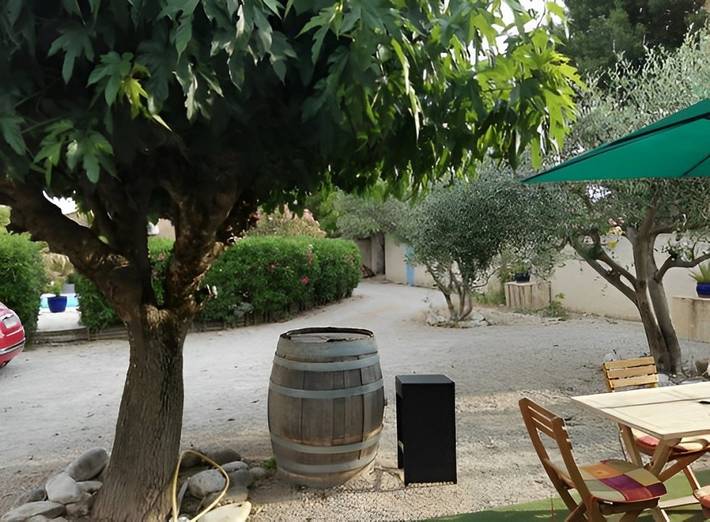 Gîte pour 4 personnes, avec jardin et piscine à Sainte-Cécile-les-Vignes - 4