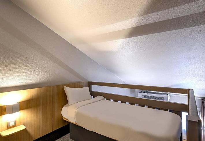 Hôtel pour 4 personnes à Villenave-d'Ornon - 4