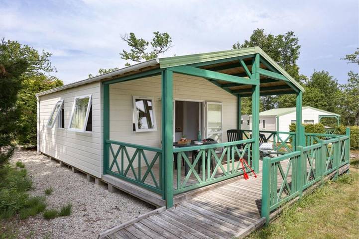 Location de vacances pour 4 personnes, avec jardin et piscine à Pierrefitte-sur-Sauldre