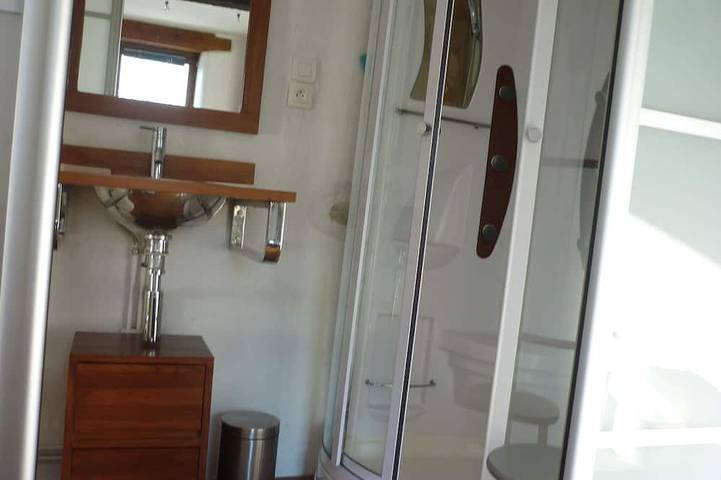 Ganze Wohnung, Ground floor apartment 3*** classification in Vaulnaveys-le-Haut, Isère