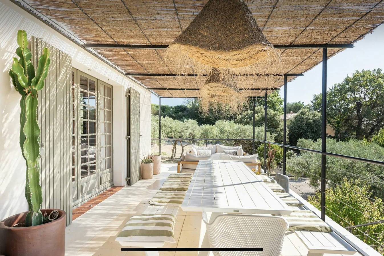 Villa familiar con vistas al Luberon en Cucuron in Cucuron, Parque natural regional del Luberon