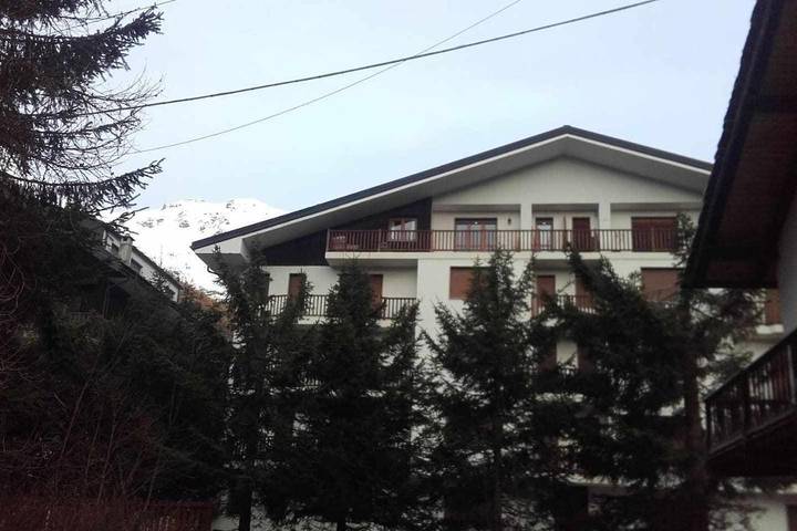 Gîte pour 6 personnes, avec jacuzzi dans Gressoney-Saint-Jean - 3