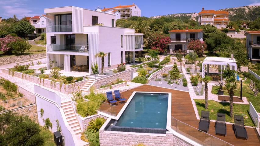 Villa pour 10 personnes, avec jardin ainsi que sauna et terrasse dans Rab - 2